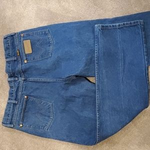 NWOT mens regular 38-30 Wrangler jeans